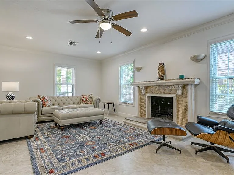 2520 Tami Sola St — Photo 12