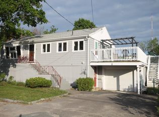 8 Warfield Ave, Hull, MA 02045