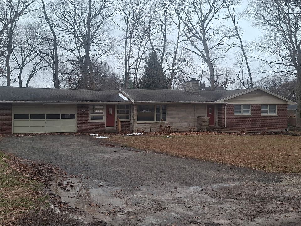 1st image of 206 Oak Hill Dr