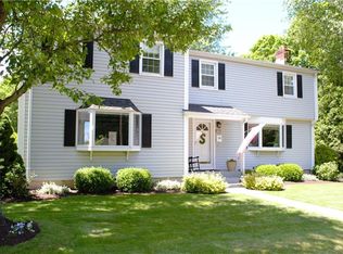 135 Azalea Dr, Middletown, CT 06457