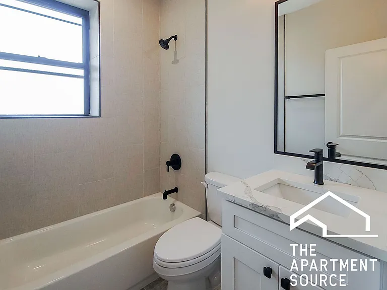 2020-22 W Montrose Ave #3D — Photo 8