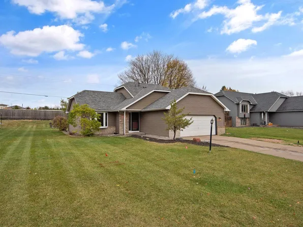 1902 Swenson St, Stillwater, MN 55082