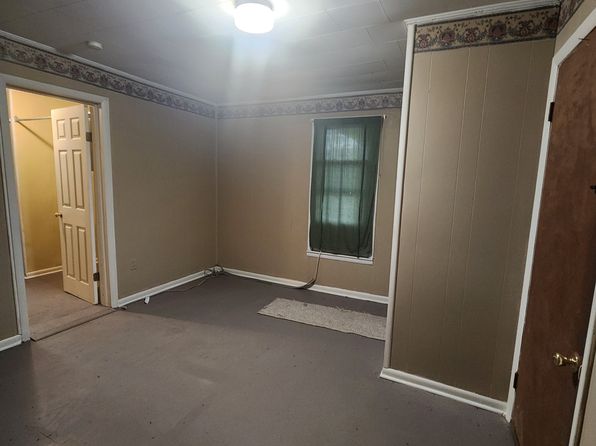 1444 Main St N #B, Carthage, TN 37030