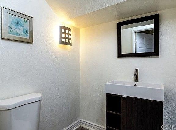 4th image of 7230 Kelvin Ave APT 13