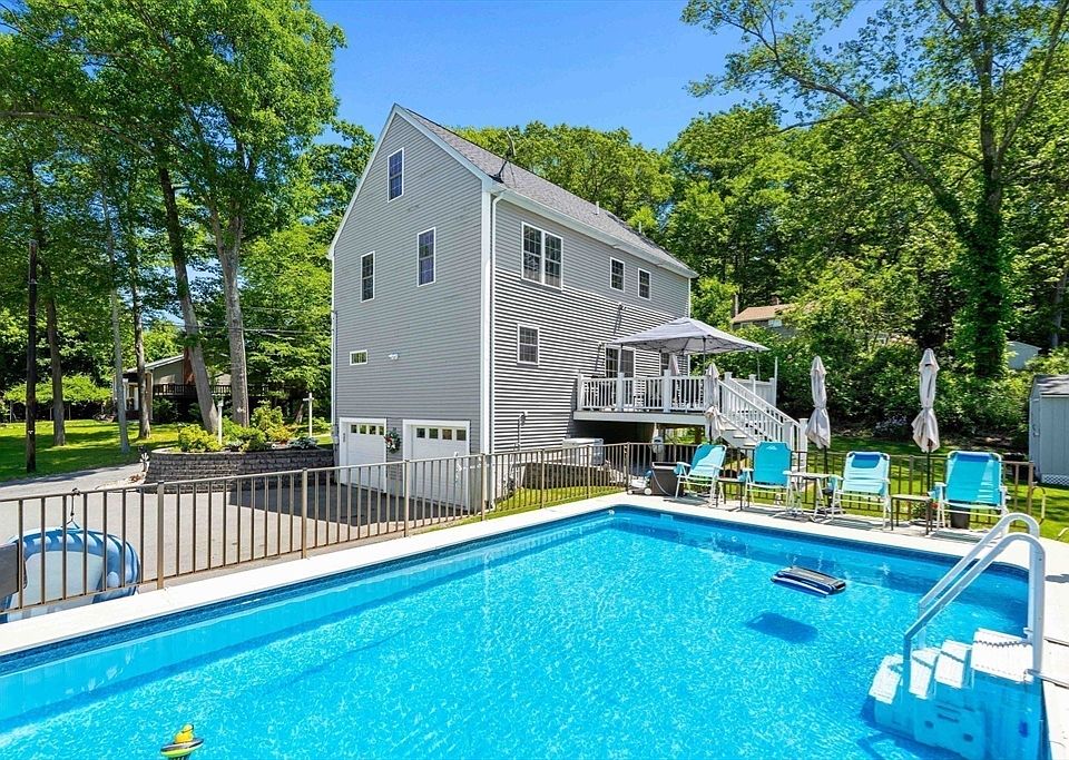 1st image of 34 Amesbury Ave