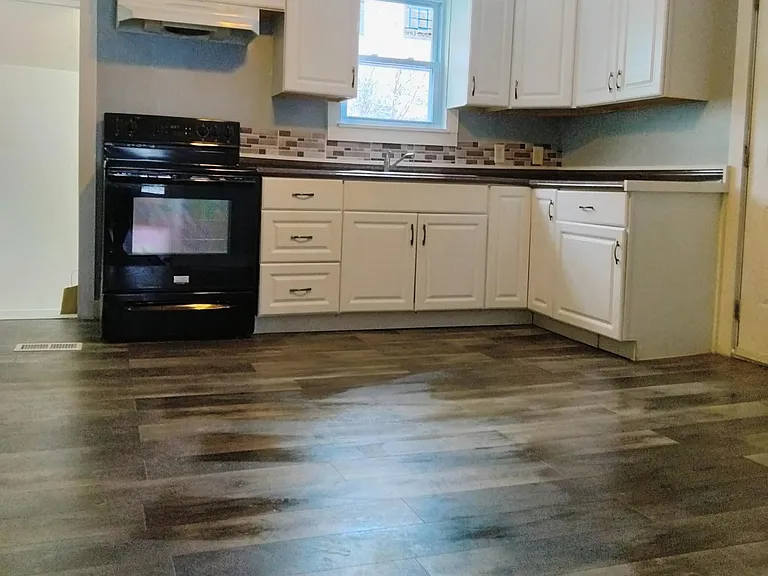 Kitchen showing counter.