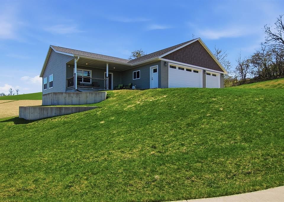 1st image of 36000 Sheila Boulevard