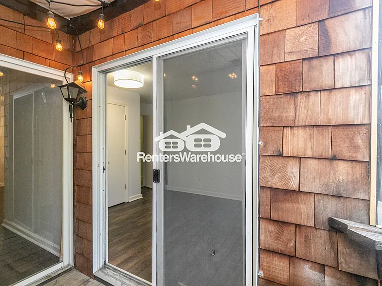 4524 Holly St #22 — Photo 17