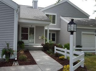 7 Honey Locust Trl, Madison, WI 53717