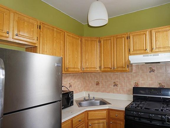 4th image of 1167 Bedford Ave #2