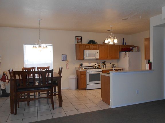 2nd image of 6201 Cochiti Dr NW