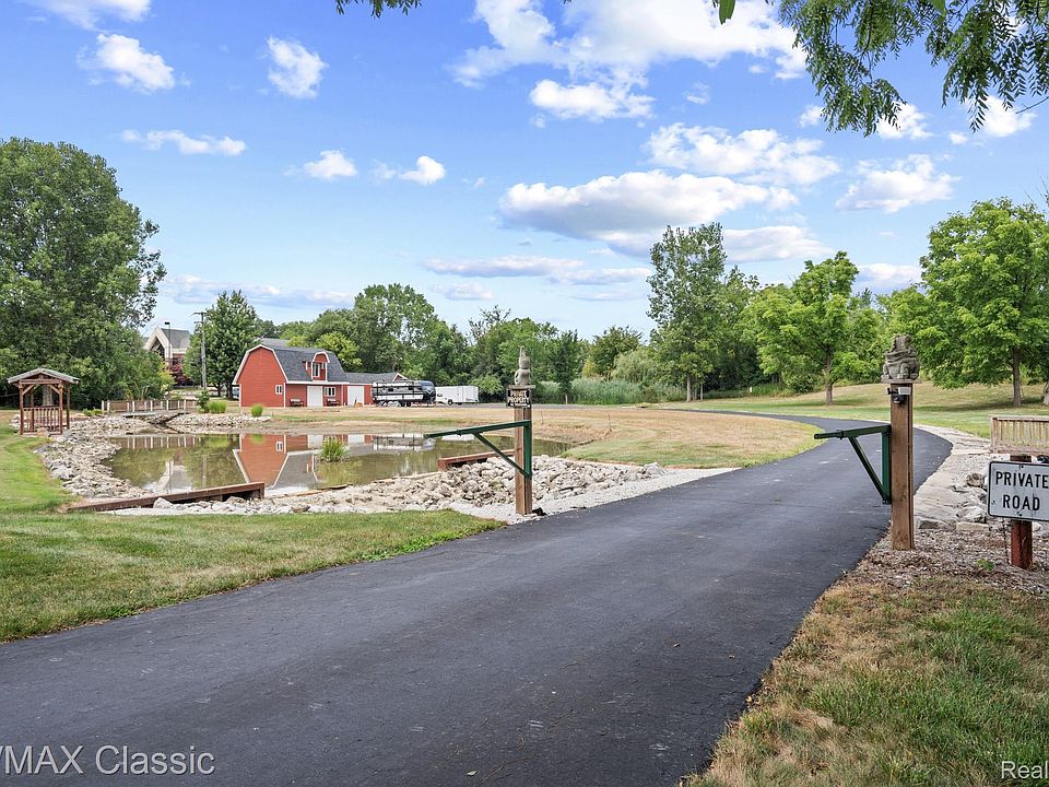 41700 W Eleven Mile Rd, photo 19