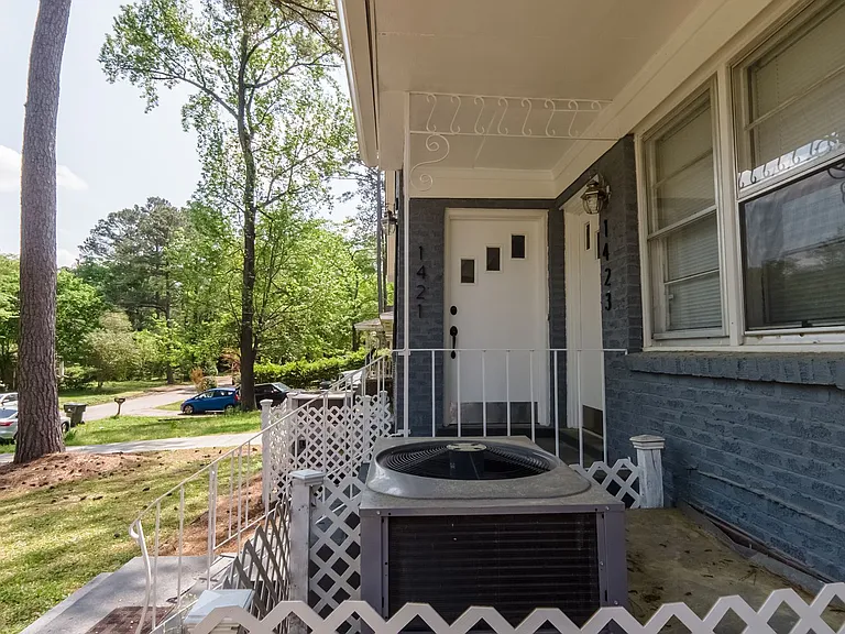 1421 Colin Kelly Dr — Photo 6