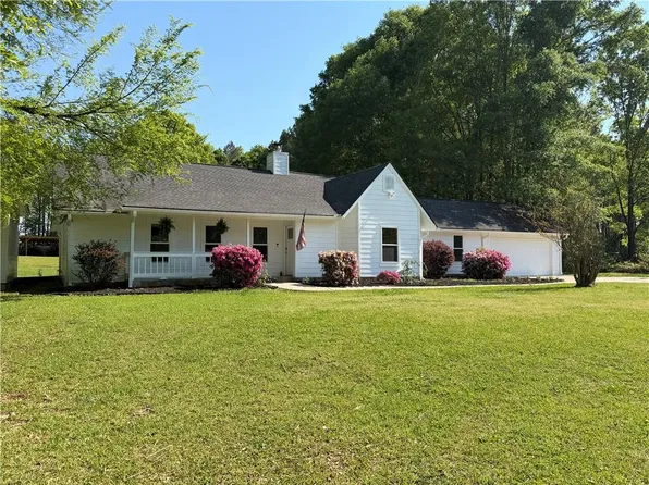 135 Dixie Ln, Covington, GA 30014