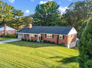 419 Wake Robin Dr, Cockeysville, MD 21030