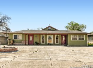 1113 Upland Rd, San Antonio, TX 78220
