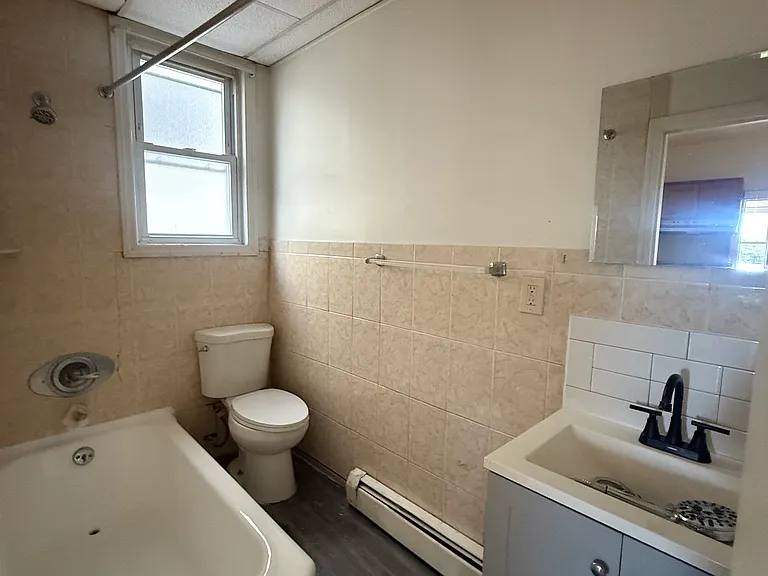 150 Harrison St #1 — Photo 3