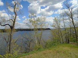 N2284 Rausch Rd, Lodi, WI 53555