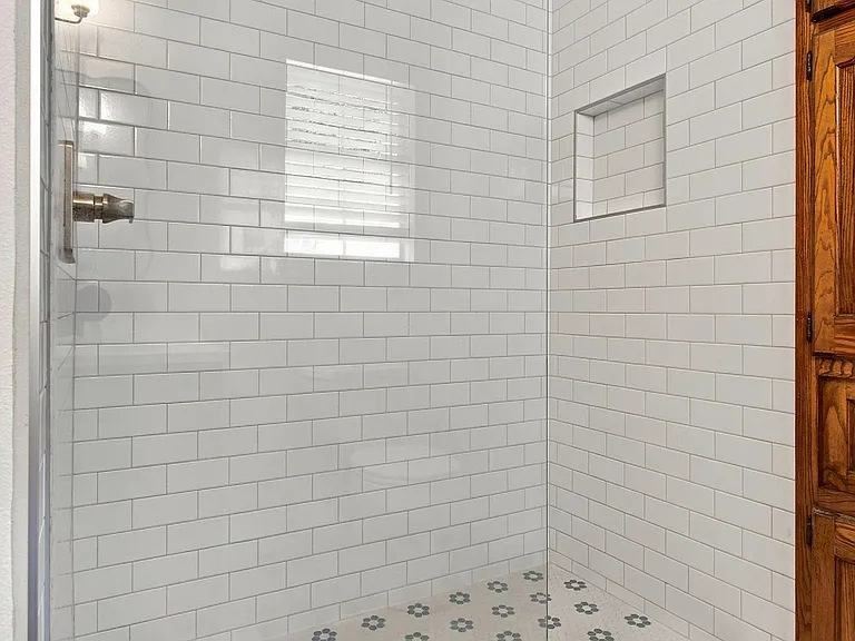 1205 Shannon Ln — Photo 42