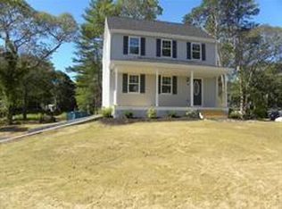 7 Beach Ave, Buzzards Bay, MA 02532