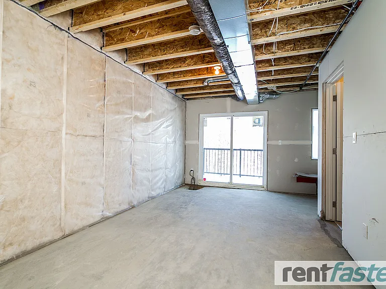 600 Bellerose Dr — Photo 49