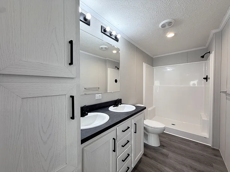 29800 Guilford Cir #240 — Photo 16