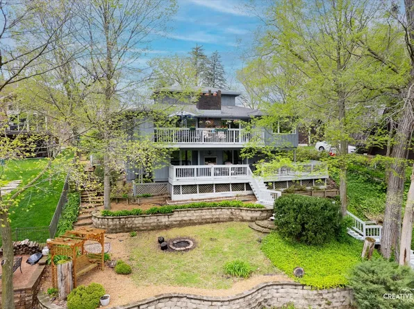 216 Lakeview Ct, Somonauk, IL 60552