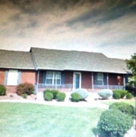 1st image of 901 Dayspring Ln