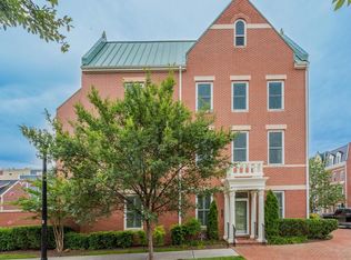 701 McKenzie Ave, Alexandria, VA 22301