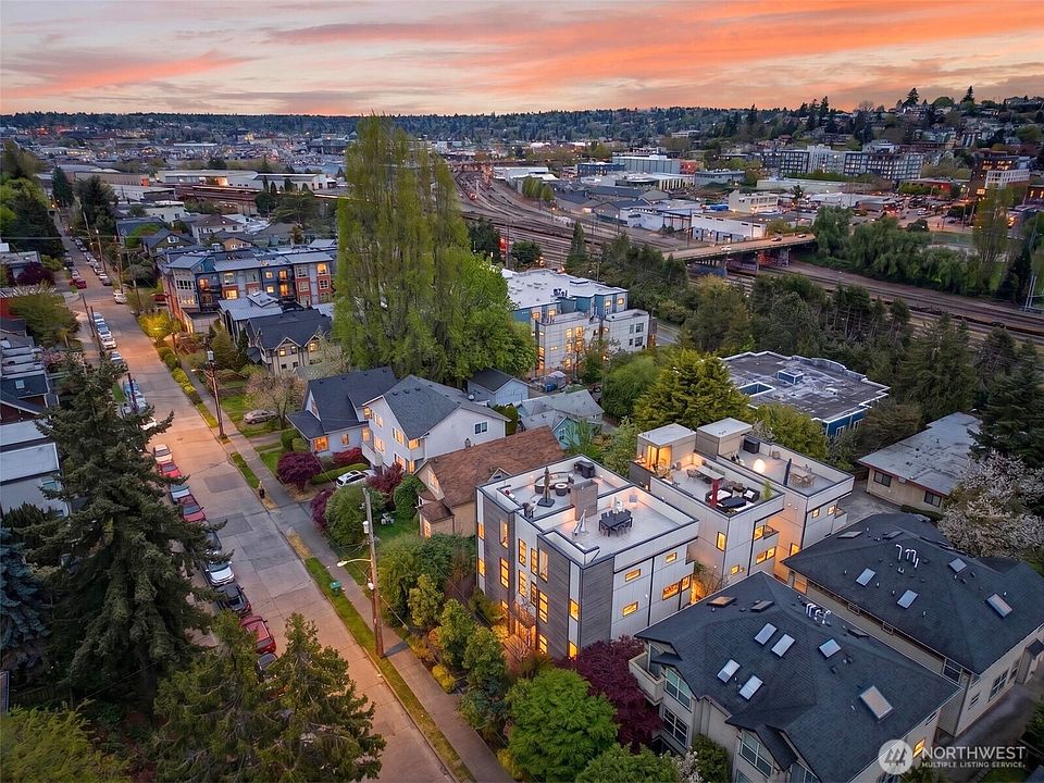 1st image of 3014 21st Avenue W #A