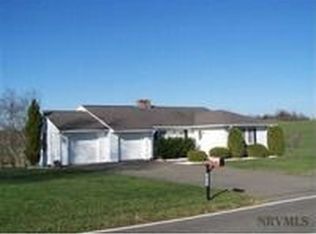 1733 Hebron Rd, Galax, VA 24333