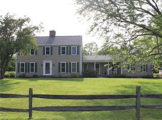 340 Heritage Rd, Aurora, OH 44202