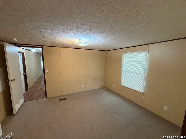 4423 E Houston St — Photo 10