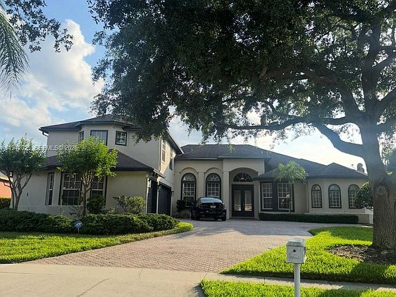 2nd image of 10020 Honey Tree Ct