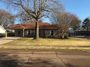 7052 Canehill Ln, Bartlett, TN 38135