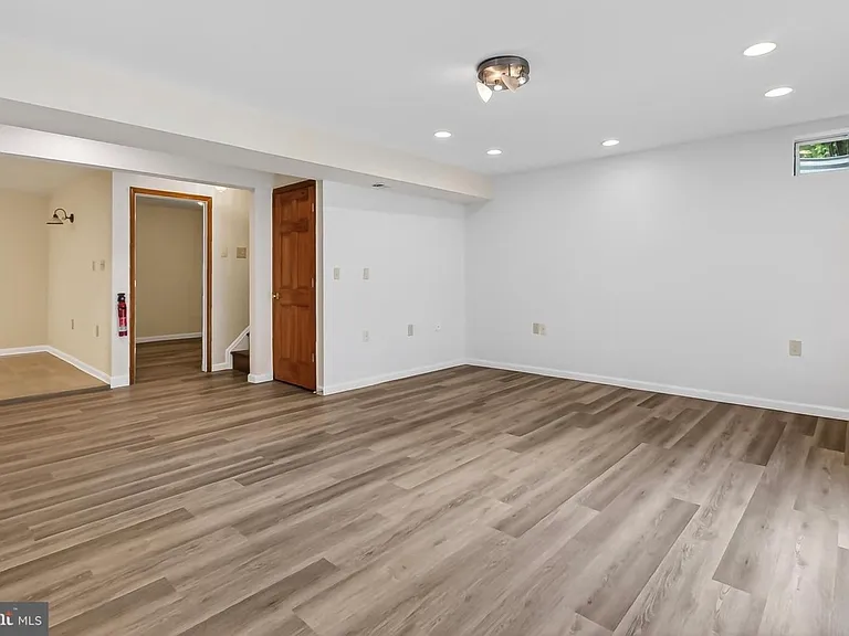 25825 Spring Farm Cir #BASEMENT — Photo 10