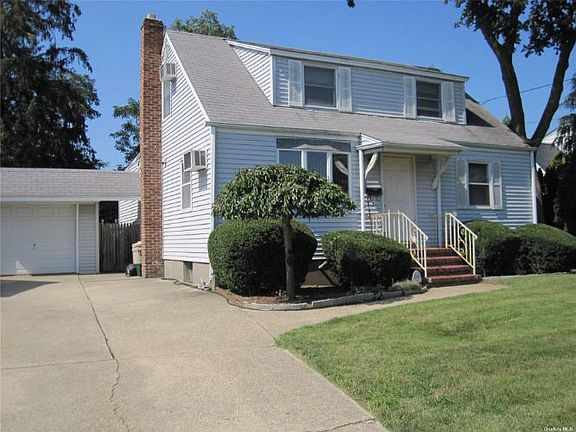 2nd image of 2379 Fish Ave