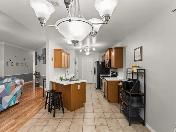 3280 Grainger Cir, Springdale, AR 72764