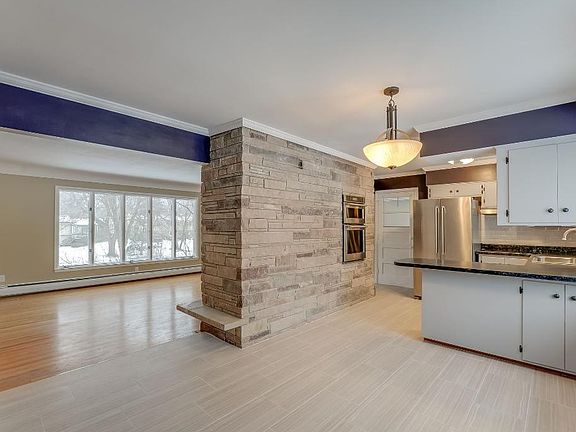 4th image of 7809 Shingle Creek Dr