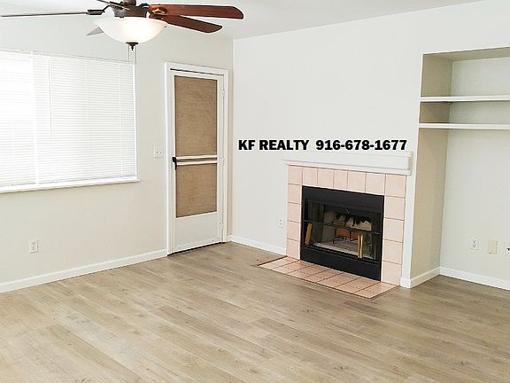 3rd image of 9452 Oak Village Way