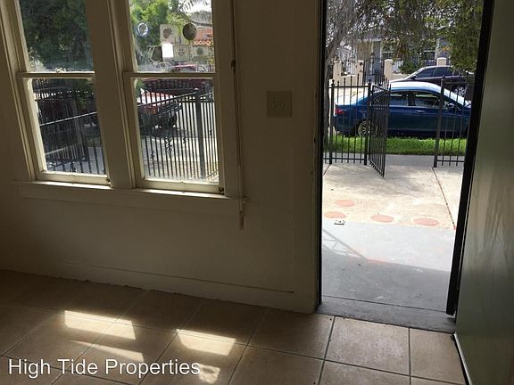 3rd image of 3637 44th St