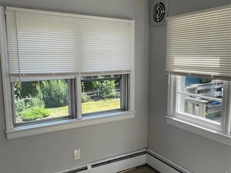 119 Maple Pl — Photo 16