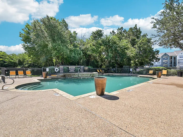 Southpoint Villas — Photo 34