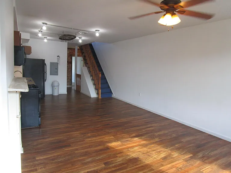 1215 N 15th St #2 — Photo 3