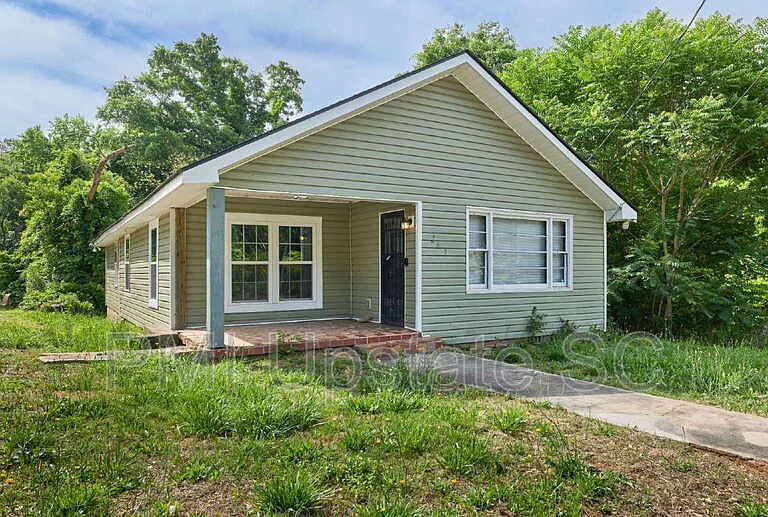249 E Hampton Ave — Photo 1