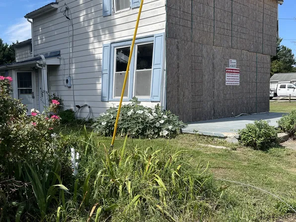 218 W Main St, Cecilton, MD 21913