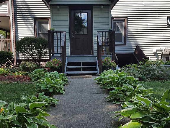 5th image of 92 Malden Ave