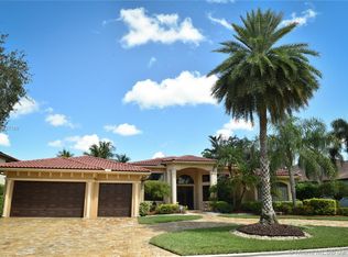 605 W Enclave Cir W, Pembroke Pines, FL 33027