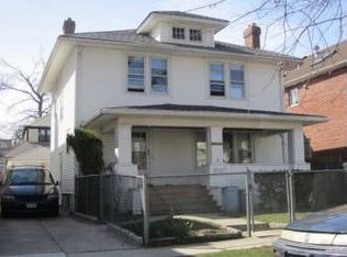4570 158th St, Flushing, NY 11358