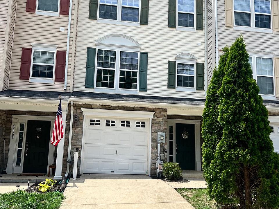1st image of 45583 Catalina Ln